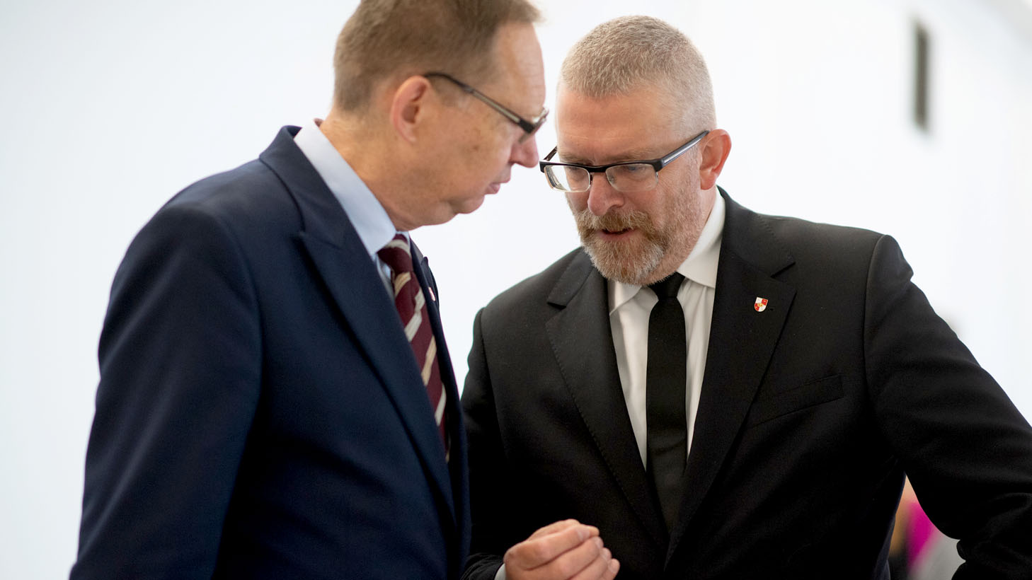 „Rząd boi się niezależnego obiegu informacji!” Absurdalna kampania Ministerstwa Cyfryzacji