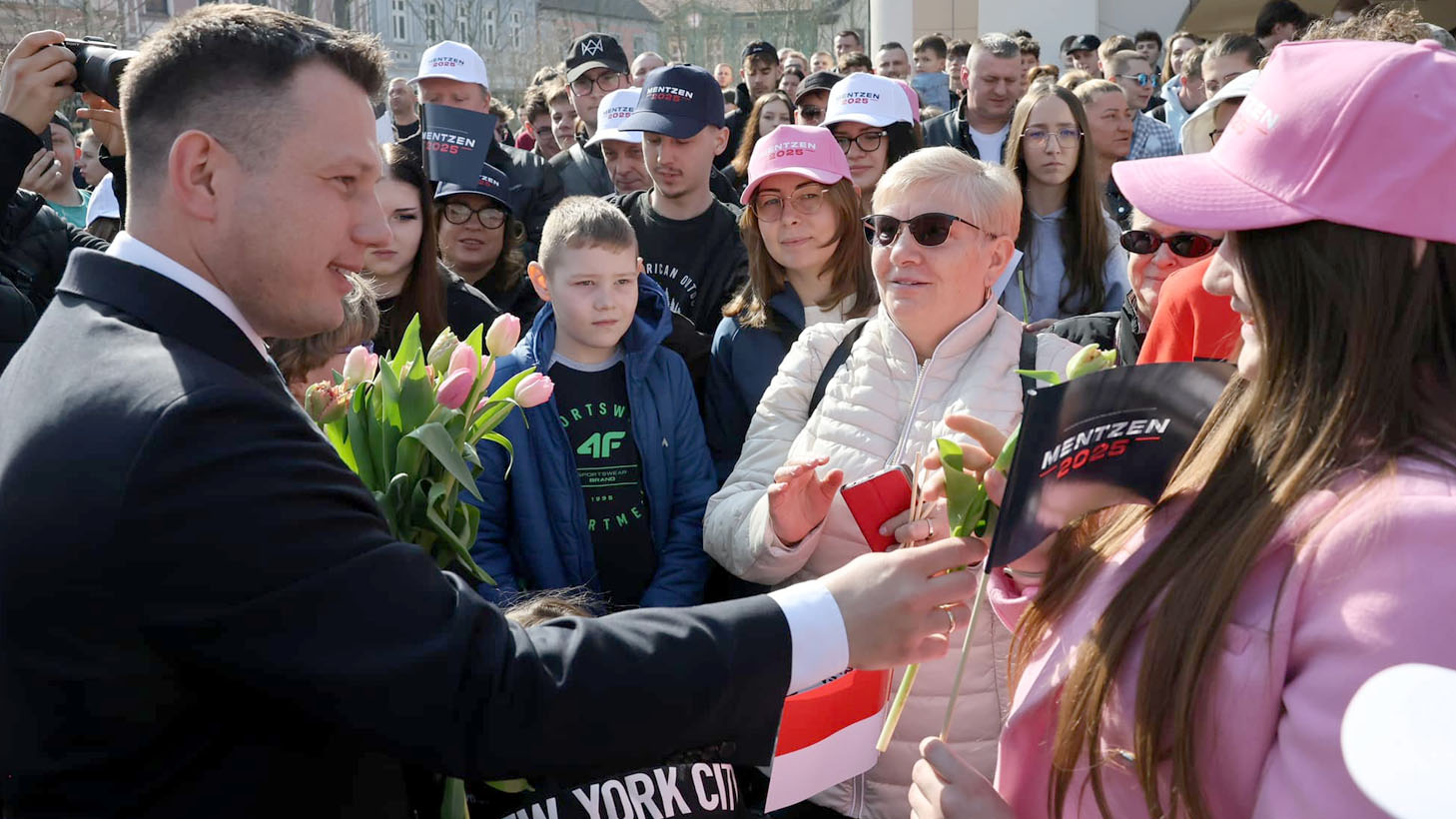 The Confederation candidate did not forget that present  is Women&#39;s Day