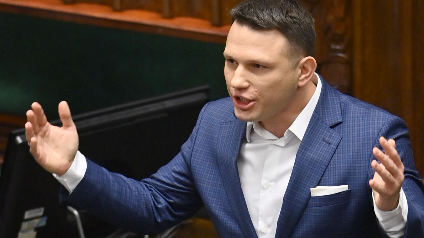 Sławomir Mentzen rozjeżdża w Sejmie Morawieckiego i jego rząd