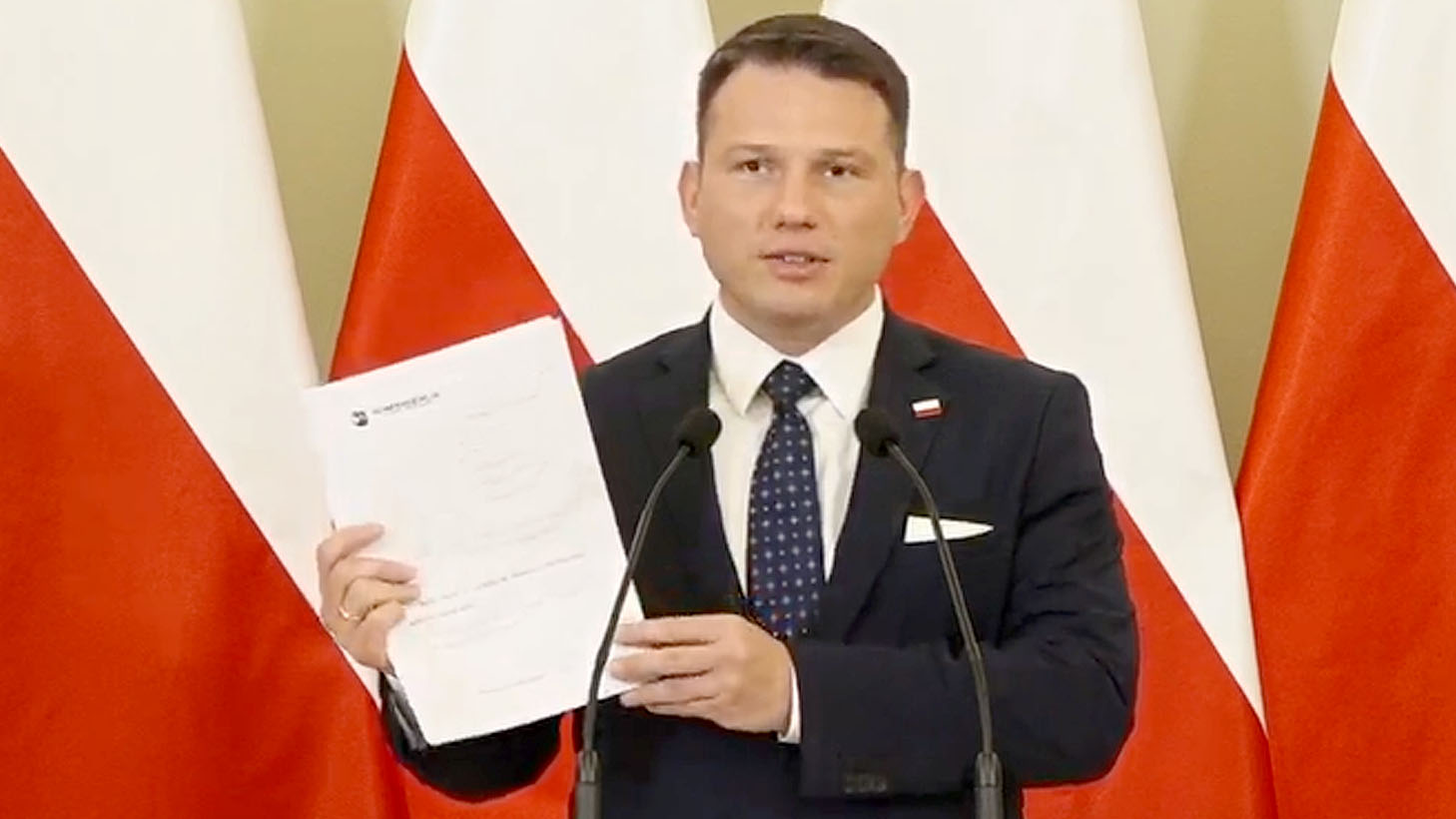 Sławomir Mentzen presents a draft bill on the elimination of inheritance tax