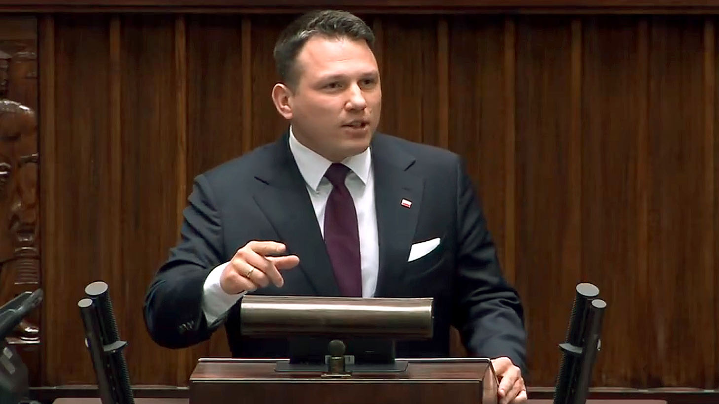 Nie potraficie rządzić Polską to podajcie się do dymisji, a nie przekazujecie to Berlinowi