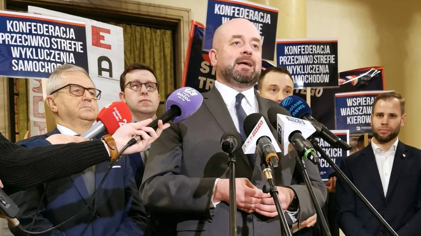 Konfederacja przeciwko strefie wykluczenia samochodów